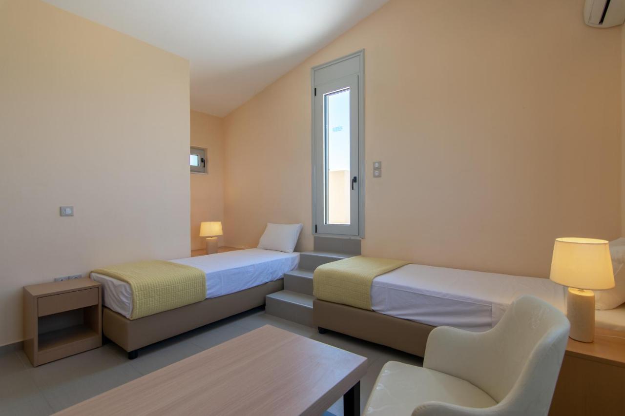 Yanni'S Villas Adelianos Kampos Bagian luar foto