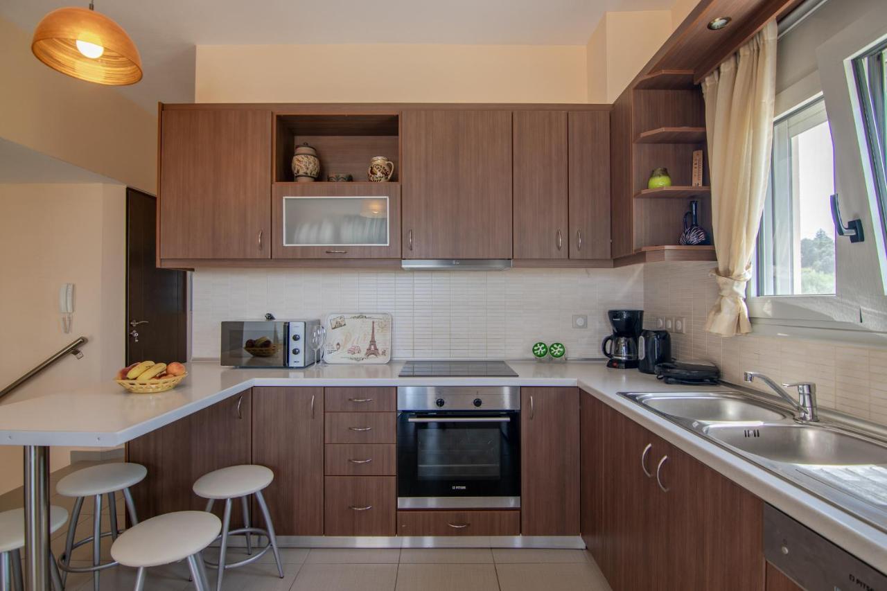 Yanni'S Villas Adelianos Kampos Bagian luar foto
