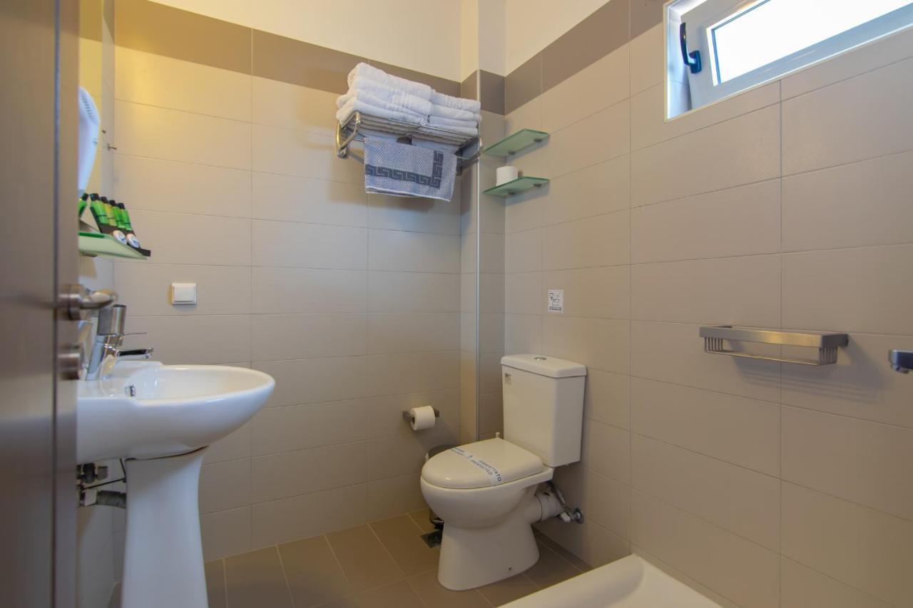Yanni'S Villas Adelianos Kampos Bagian luar foto